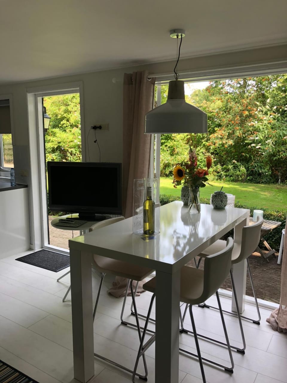 Dining area, Garden view