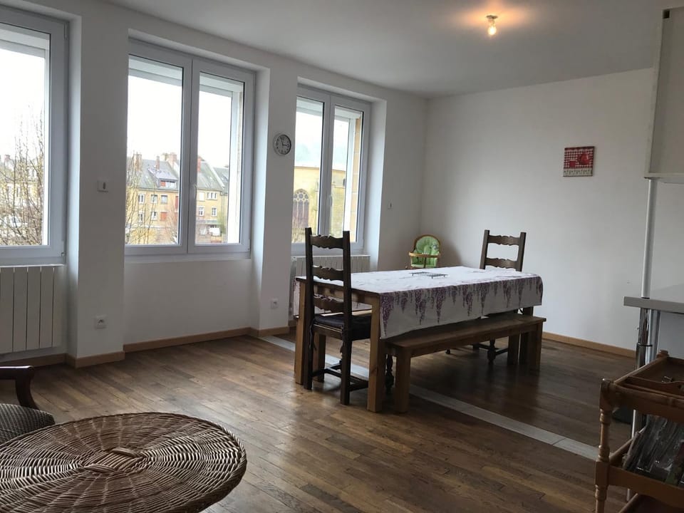 Le gîte du Canal des Ardennes Apartment in Grand Est