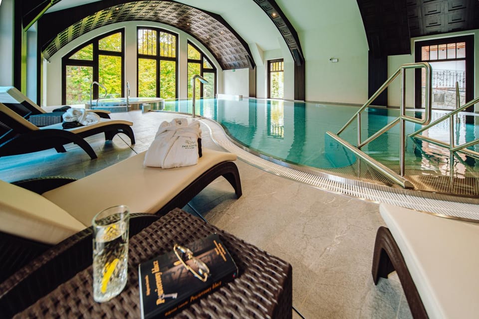 Seating area, Swimming pool