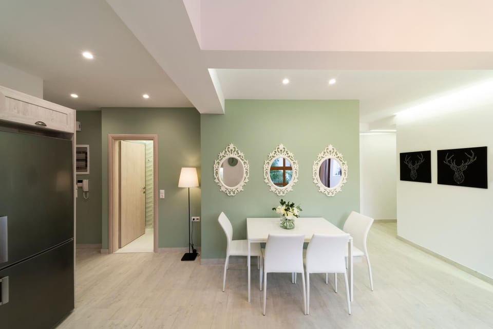 Kitchen or kitchenette, Living room, Dining area