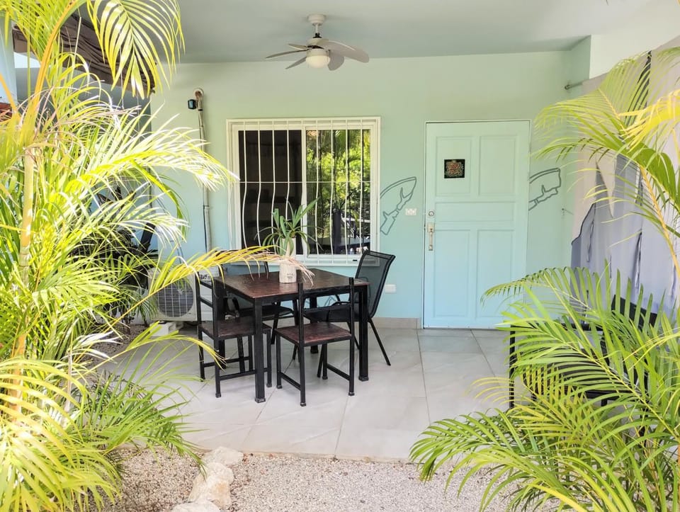 Patio, Garden, Dining area, Garden view