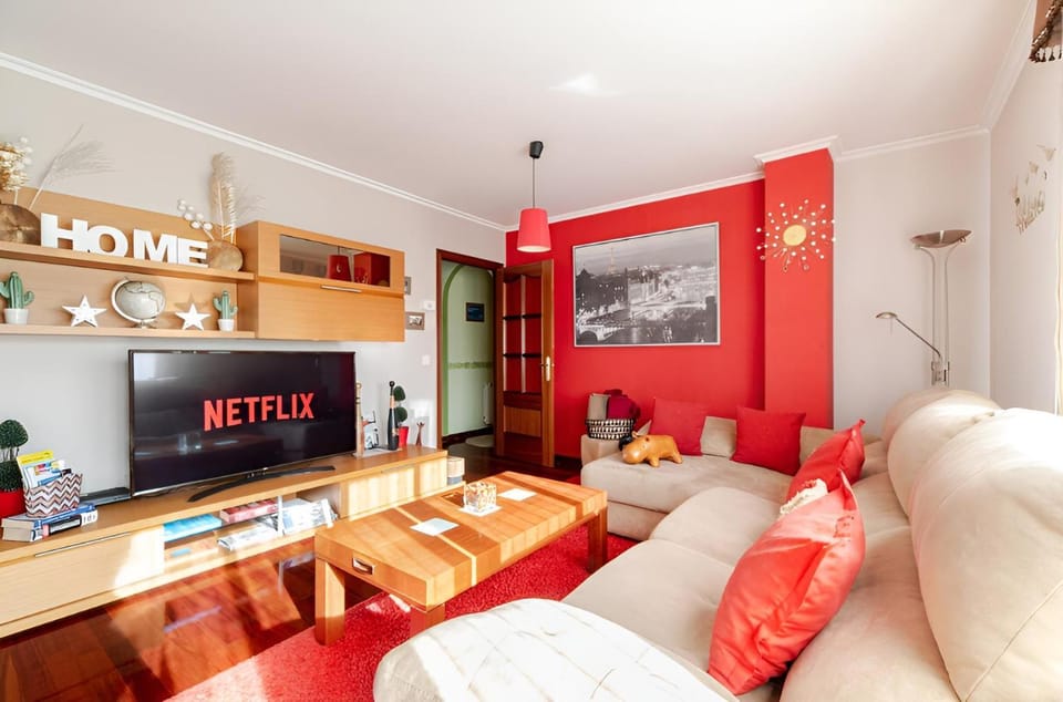 TV and multimedia, Living room, Evening entertainment, heating, internet