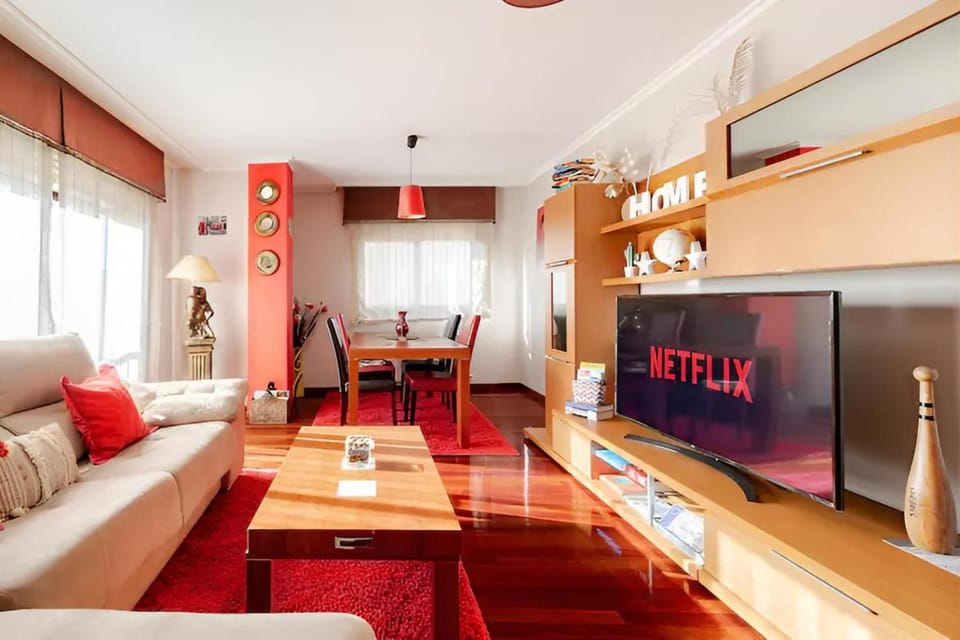 TV and multimedia, Living room, Seating area, Dining area, Evening entertainment, heating, internet