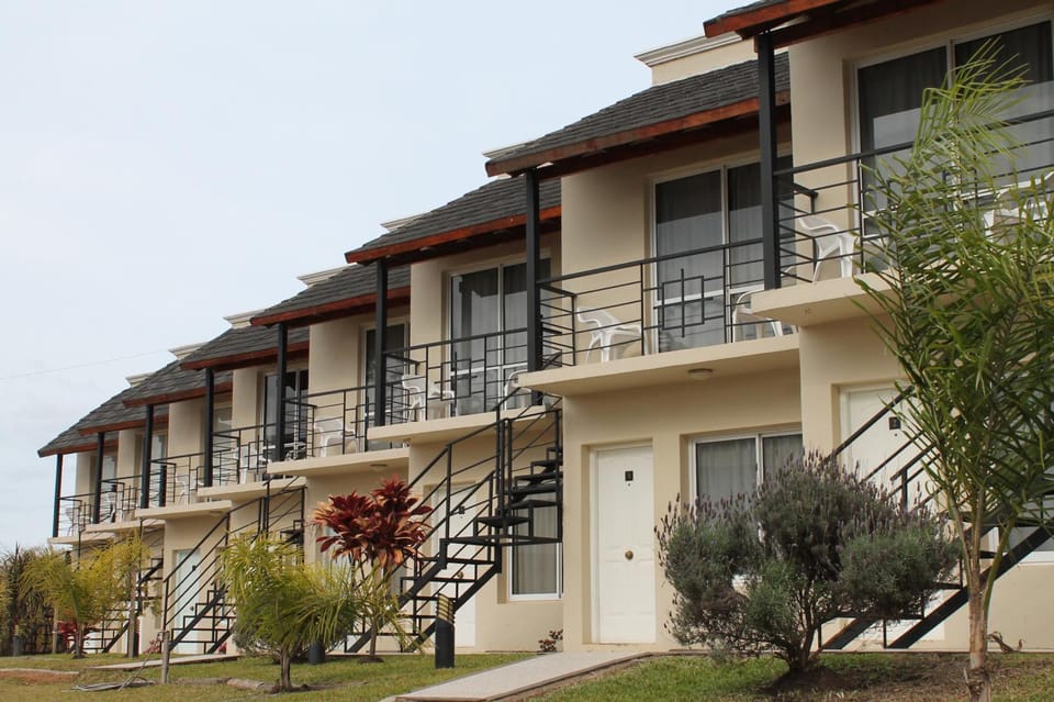 Property building, Facade/entrance, Internal: Not applicable to any particular room