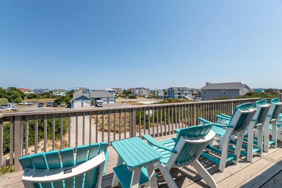 Sandi Hill - Corolla, Whalehead, 295 Yds to Beach, Ocean View, Pool, Hot Tub, Pets OK House in Corolla