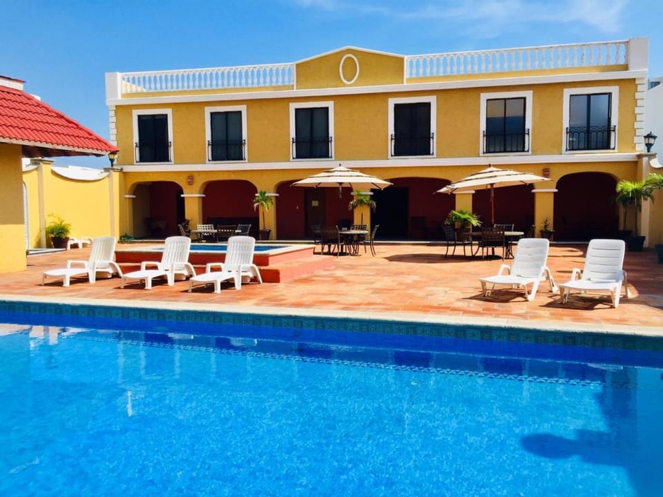 Pool view, Swimming pool, Swimming pool