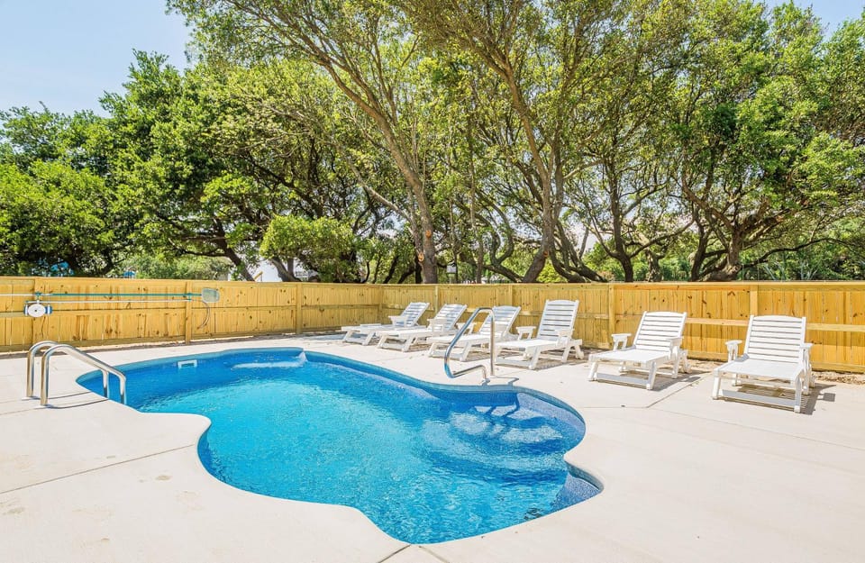 Captain's Perch - Duck, Northpoint, 400 Yds to Beach, Pool, Hot Tub, Events, Flex Stays House in Duck