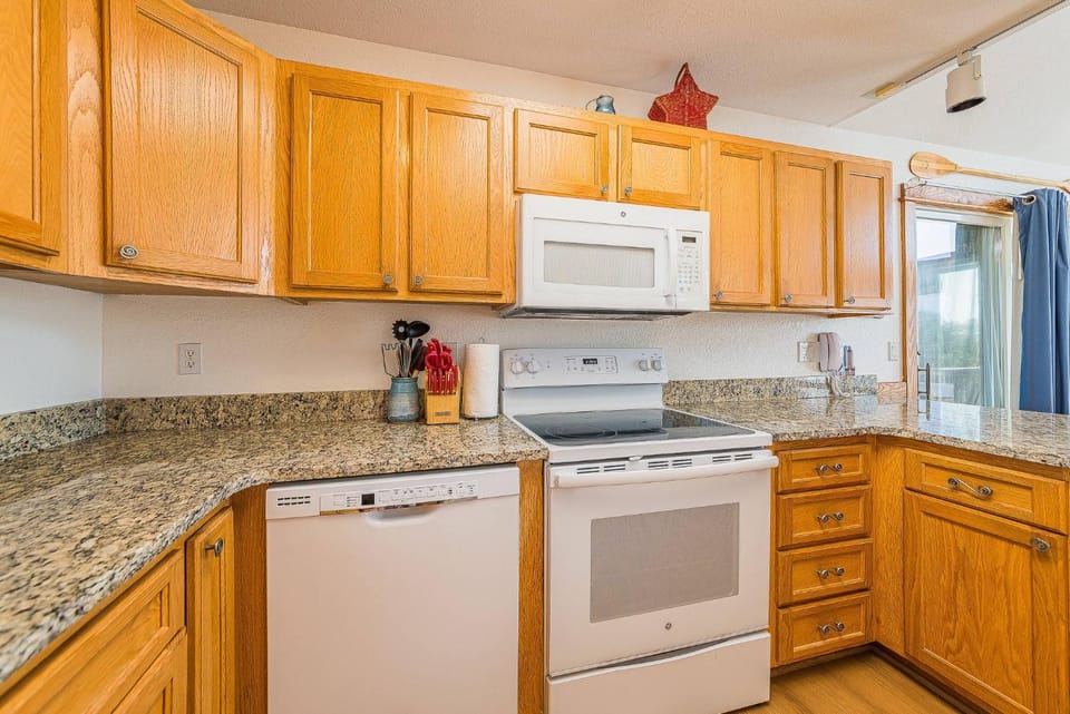 A Summer Nights Dream - Corolla, Crown Point, 138 Yds to Beach, Hot Tub, Outdoor Bar, Community Pool House in Corolla