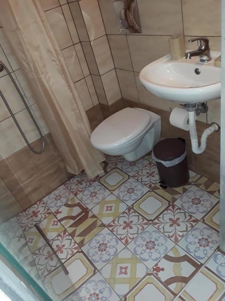 Toilet, Bathroom