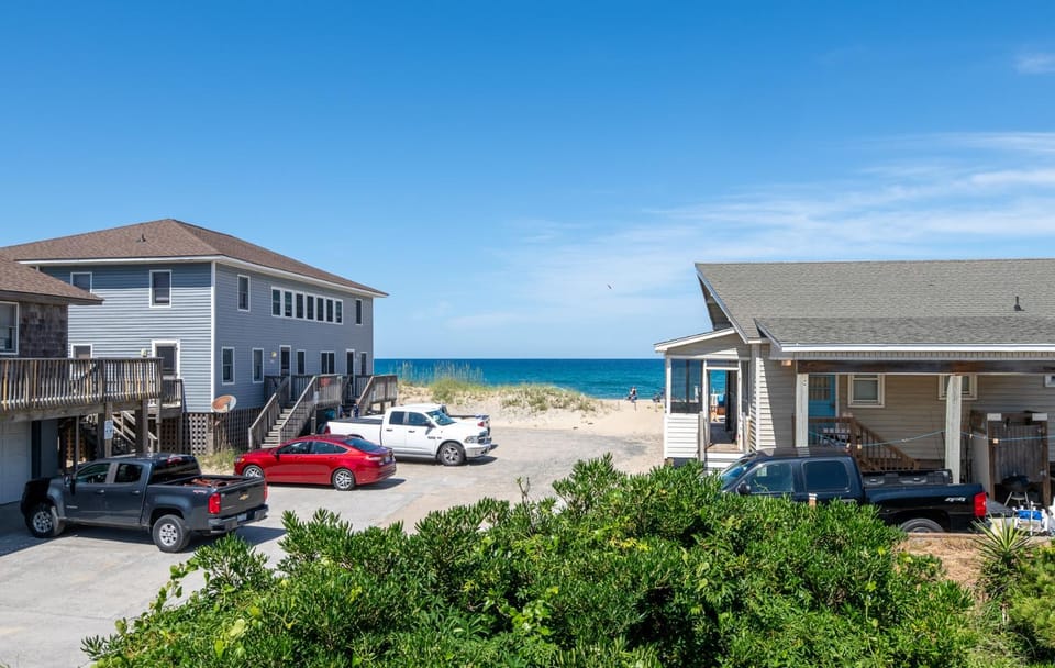 Williams - S Nags Head MP 19, 100 Ft to the Beach, Ocean View, 3 Bedrooms, Close to Pier House in Nags Head