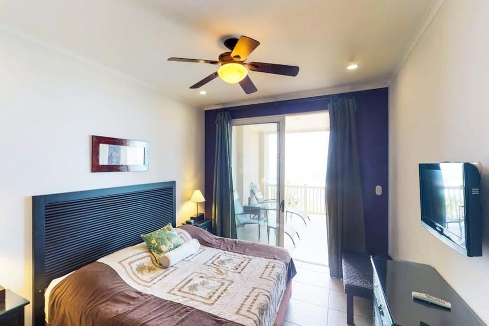 The Palms 501 Apartment in Jaco