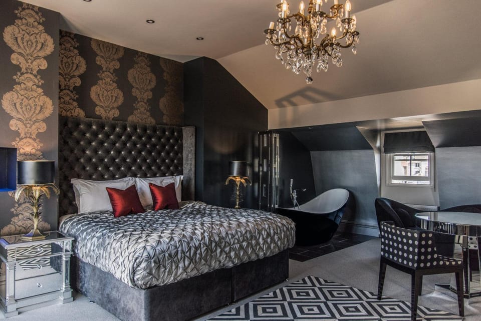 Bed, Seating area, Bedroom, Bath