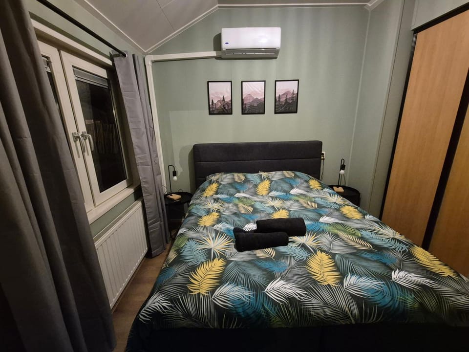vakantiehuis in zeeland Chalet in Zeeland, Netherlands