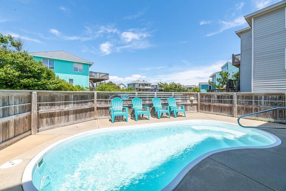 A Salty Piece of Land - Corolla, Ocean Sands, Pool, Hot Tub, Ocean View, 100 Yards to Beach House in Corolla