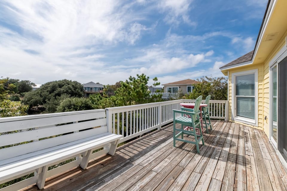 Shore is Fun - Duck, Poteskeet, Beach 480 Yds, 3 Min. Walk to Downtown, Pool, Hot Tub, YR Flex House in Duck