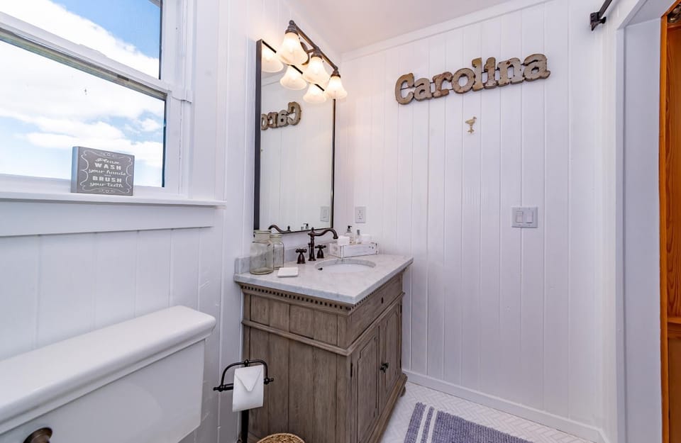 Duck Diamond - Sanderling, Ocean View, 95 Yds to Beach, Hot Tub, Sauna, Community Pool House in Sanderling