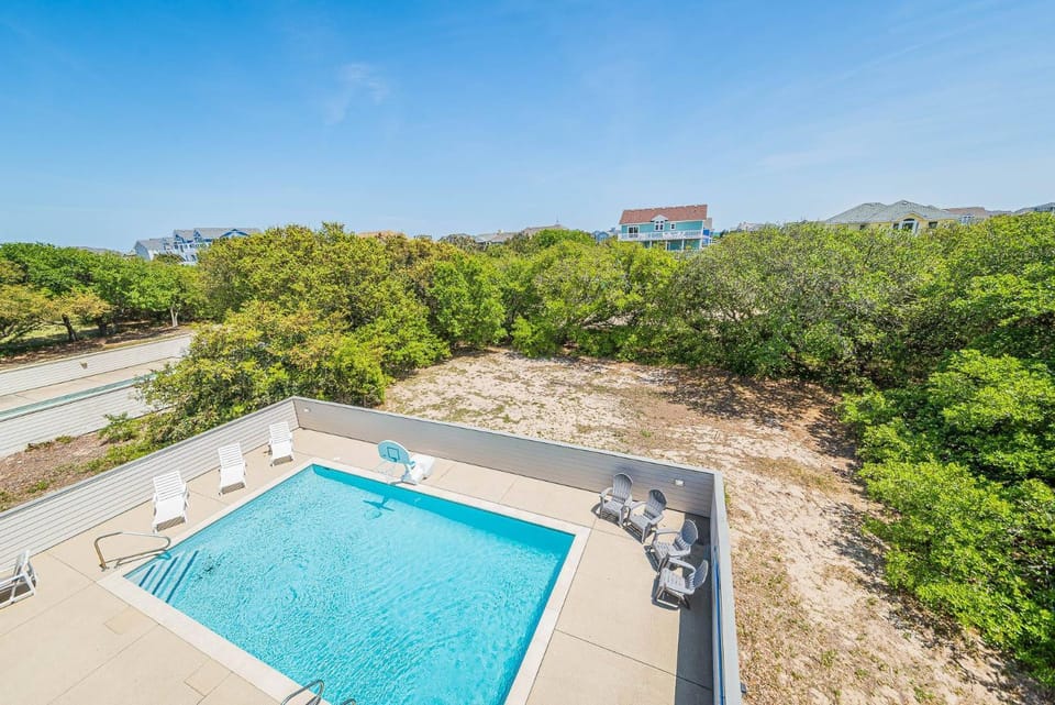Rookery - Corolla, Whalehead, 395 Yds to Beach, Ocean View, Pool, Hot Tub, Pets OK, Flex Stays House in Corolla