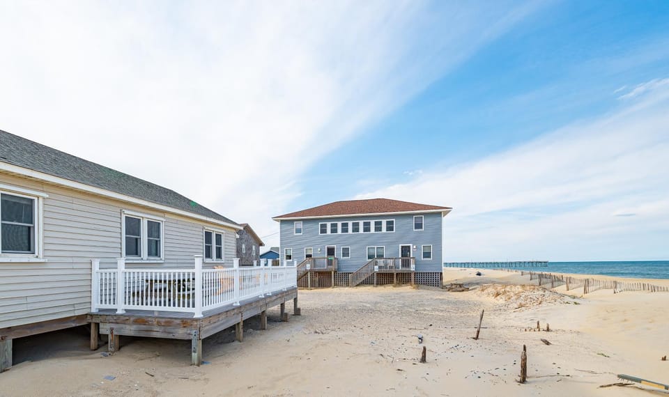 Aqua Hol - S Nags Head MP 18, Oceanfront, Ocean View, 3 Bedrooms, Flex Stays, Pets OK House in Nags Head