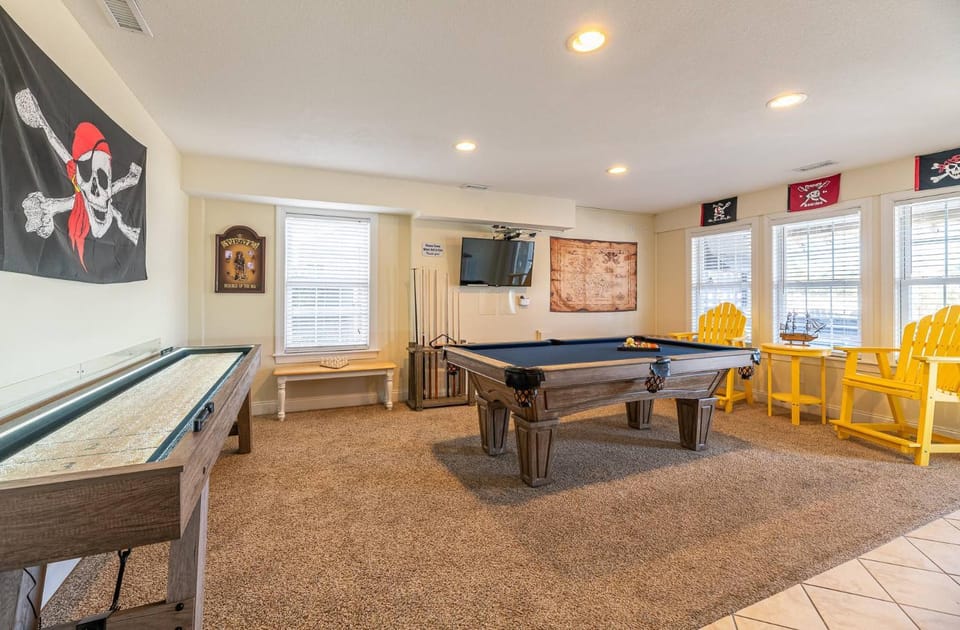 Dove Ocean - Old Nags Head Place, 350 Yds to Beach, Elevator, Pool, Hot Tub, Outdoor Kitchen House in Nags Head