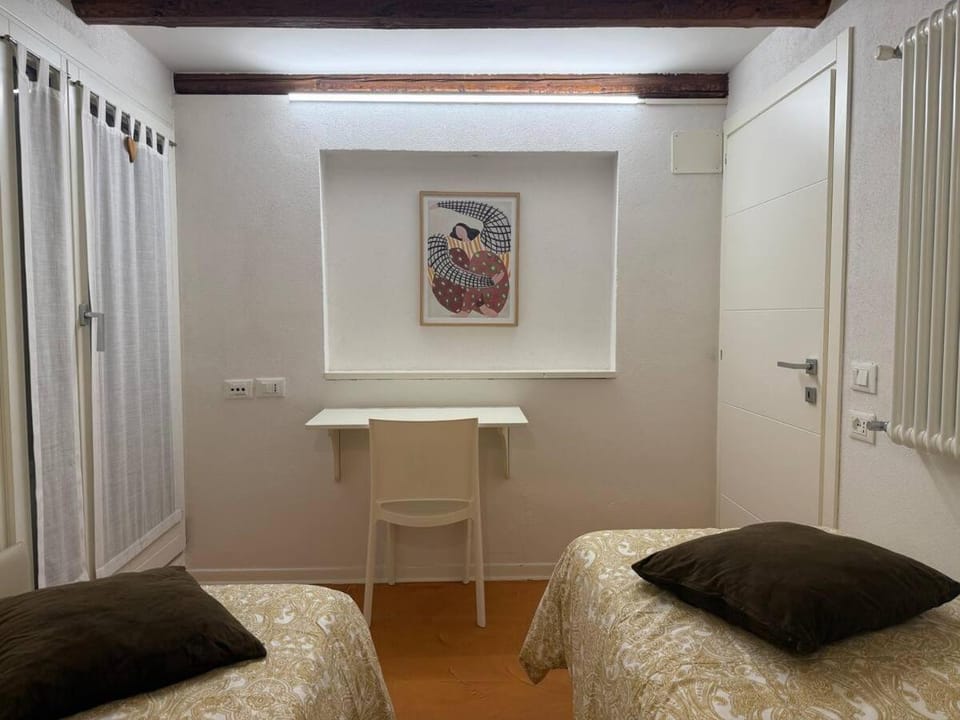 Ca' Vittoria Serene Home - Heart of Venice Apartment in Venice