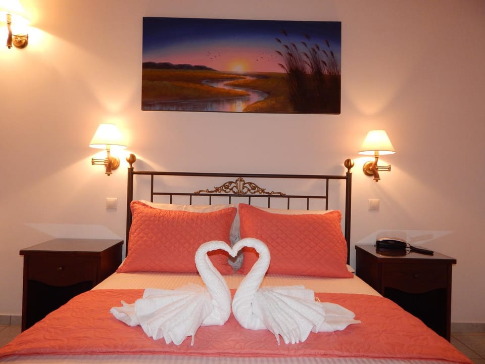 Tinos Suites & Apartments Bed and Breakfast in Decentralized Administration of the Aegean