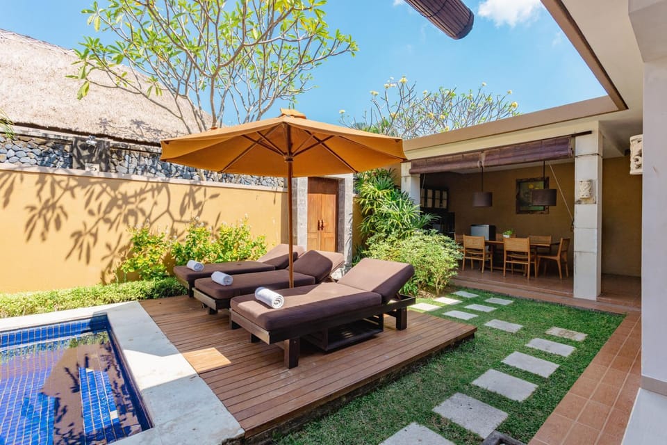 Garden, View (from property/room), Garden view, Pool view, Swimming pool, sunbed