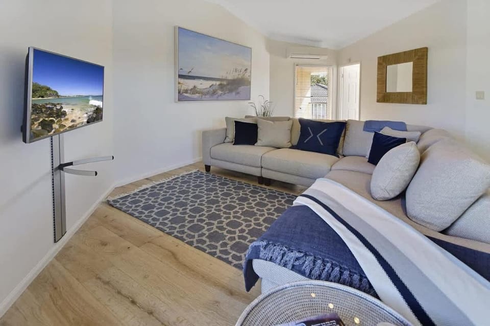 Advance Place Apartment in Sunrise Beach
