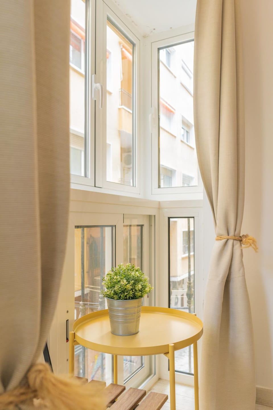 Balcony/Terrace, Decorative detail