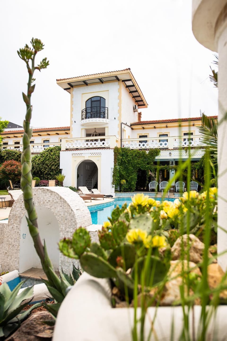 Property building, Pool view, Swimming pool