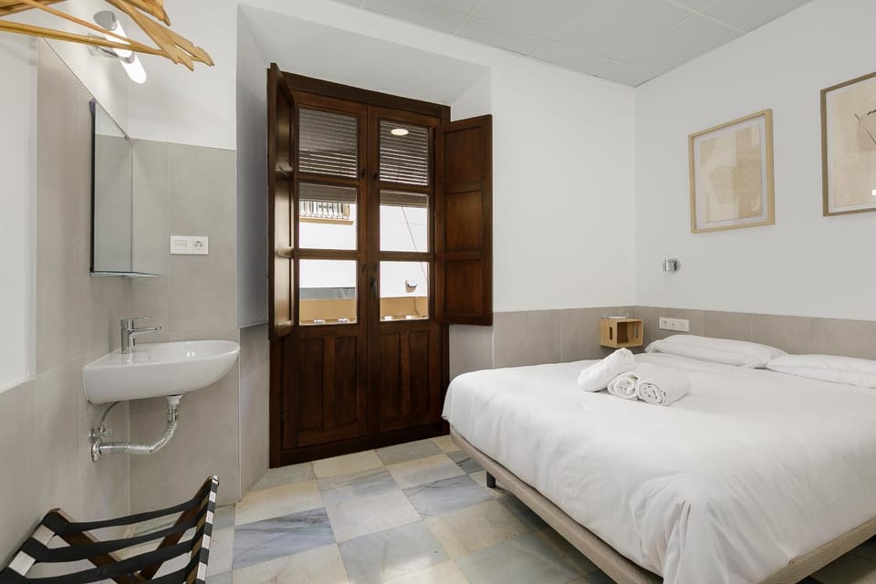 Pension Castil Bed and Breakfast in Granada