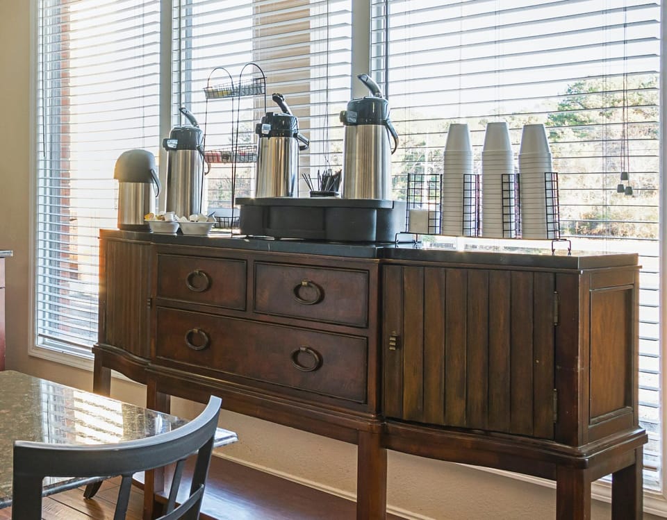 Coffee/tea facilities