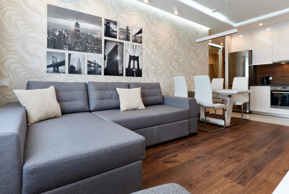 Bed, Day, Kitchen or kitchenette, Living room, Photo of the whole room, Decorative detail, Seating area, Dining area, On site, Area and facilities