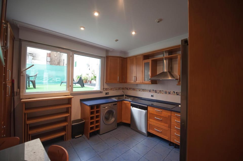 Kitchen or kitchenette, Living room