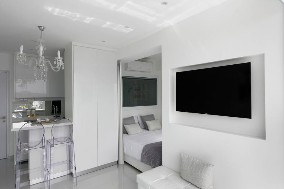 TV and multimedia, Living room, Dining area, Bedroom