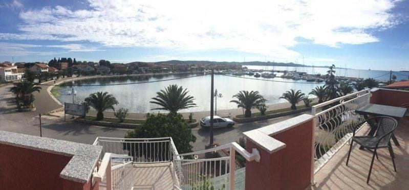 View (from property/room), Sea view, Street view