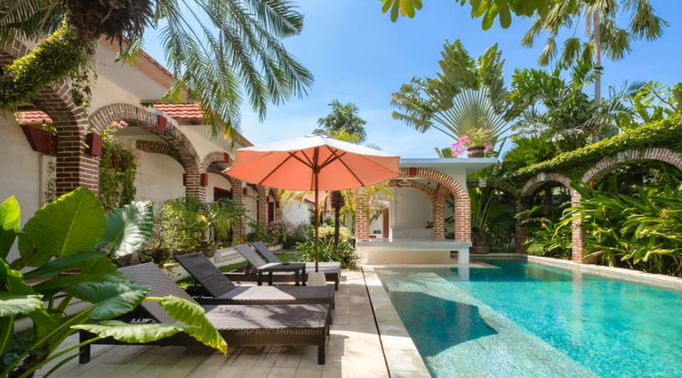 Pool view, Swimming pool