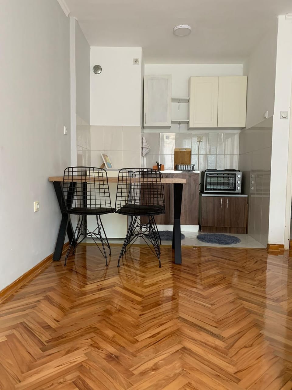 Kitchen or kitchenette, Dining area, pet friendly