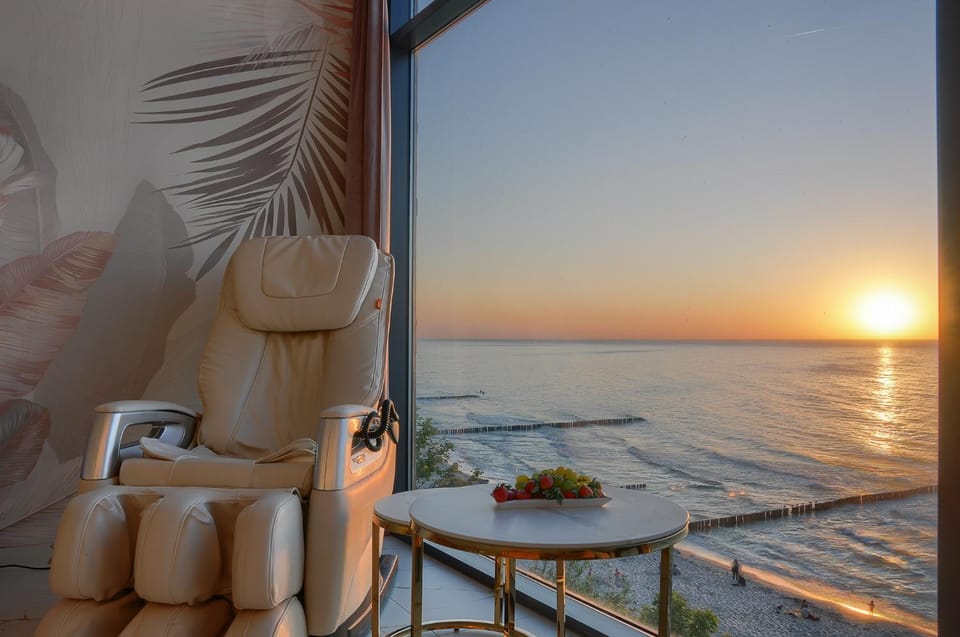 Natural landscape, View (from property/room), Dining area, Beach, Sea view, Sunrise, Sunset