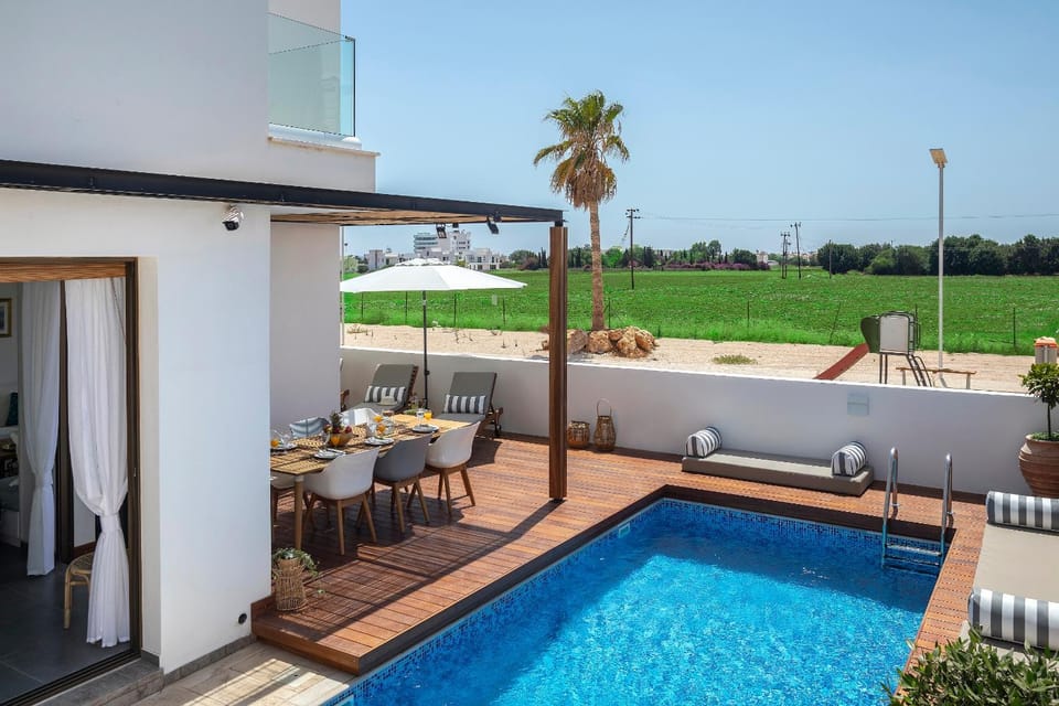 Patio, Swimming pool
