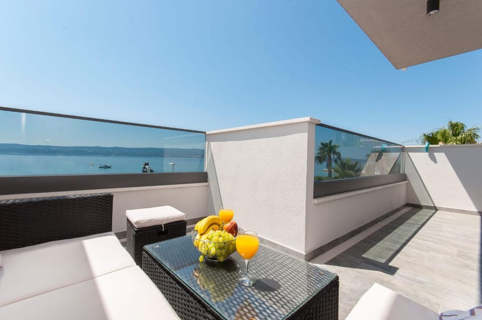 Luxury apartments and penthouse M&A Vojnovic Duće Omiš Apartment in Split-Dalmatia County