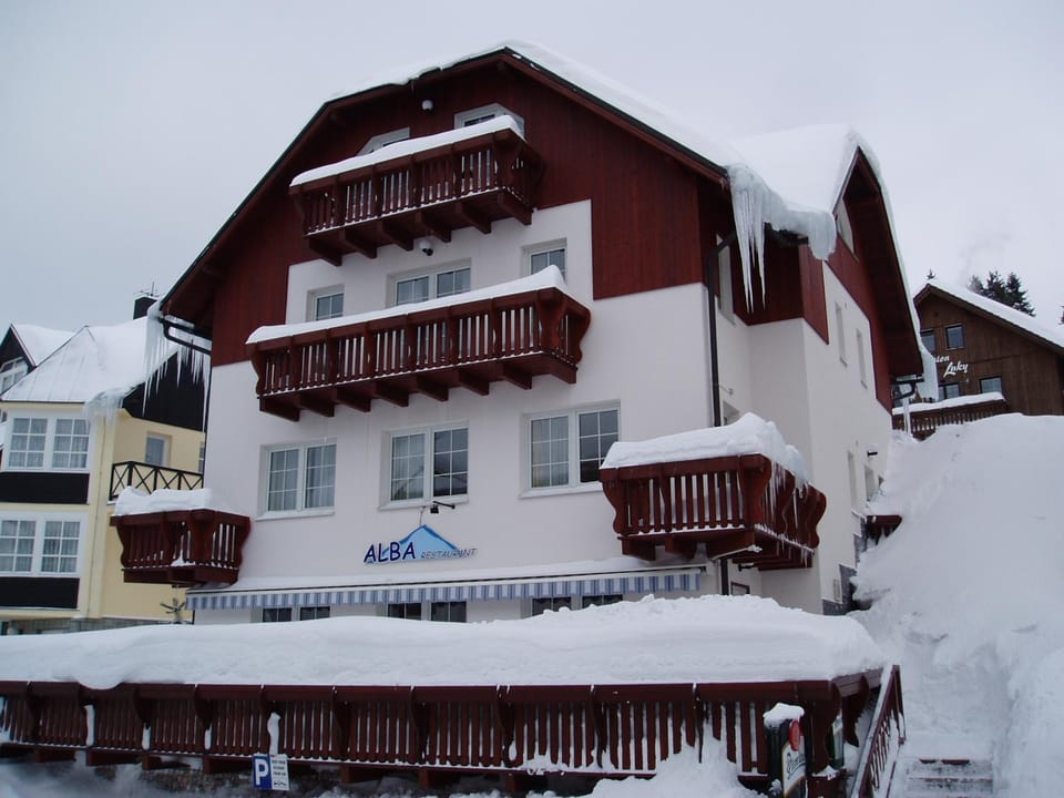 Facade/entrance, Winter