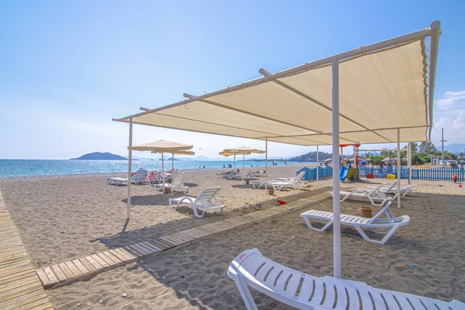 Sunset Beach Club Aqualettings Mermaid 8 Apartment in Fethiye