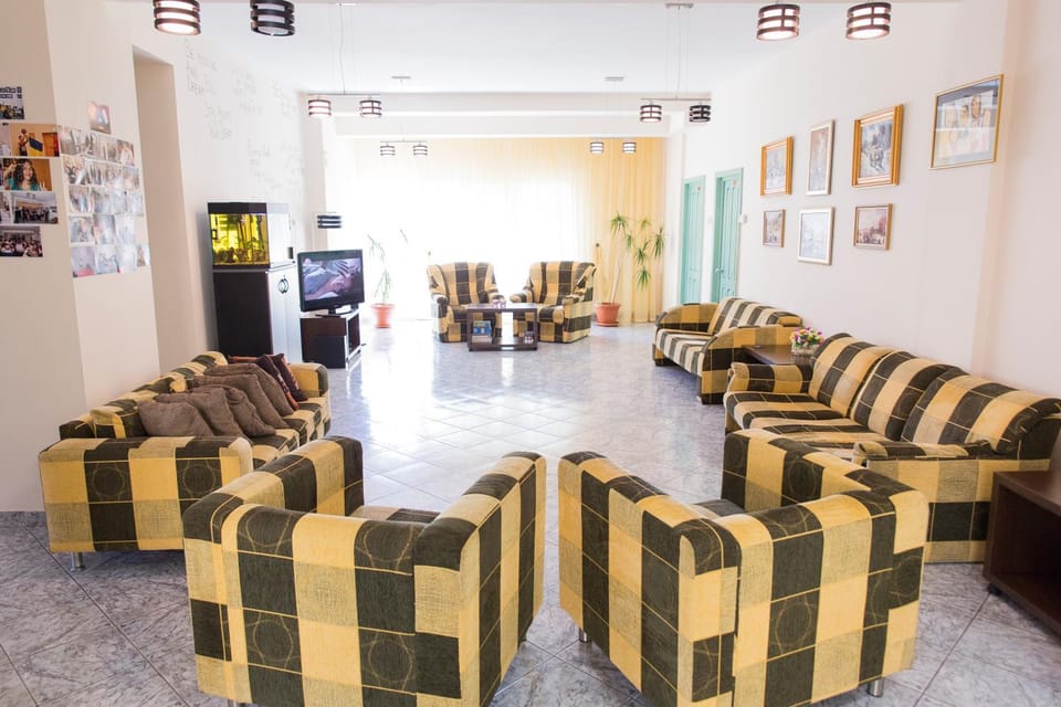 Communal lounge/ TV room, Lounge or bar