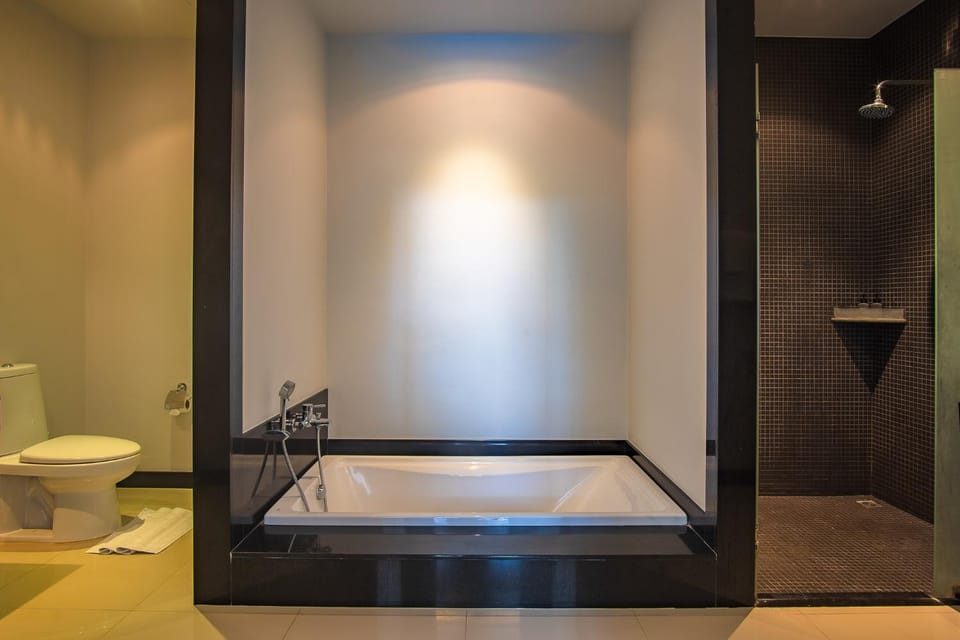 Bathroom, Bath