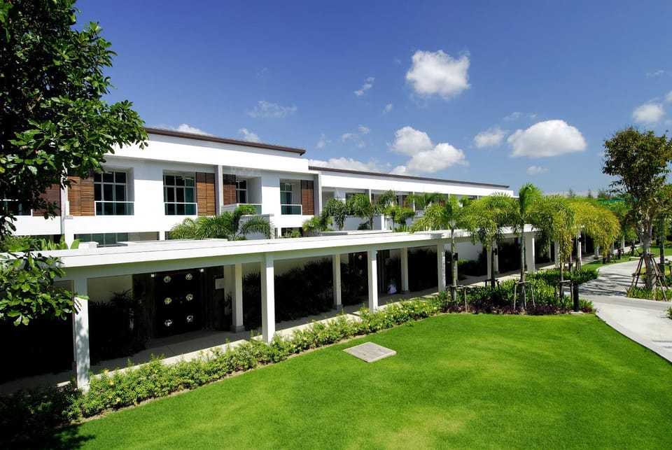 Property building, Garden