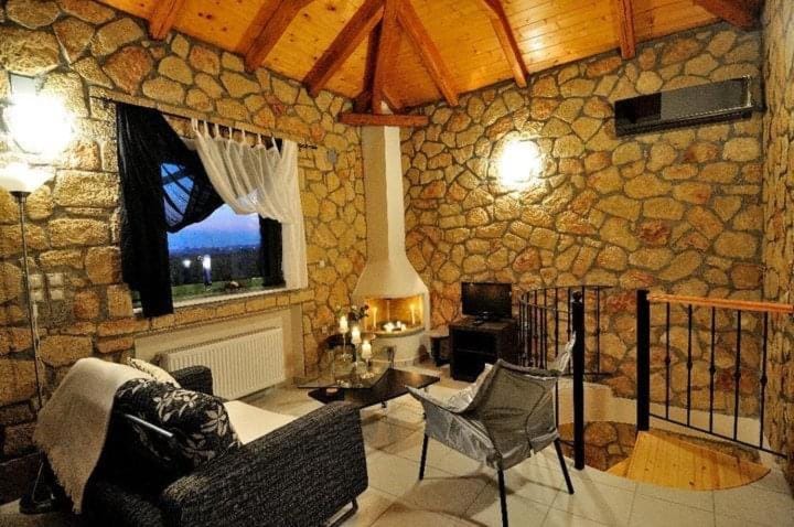 Messinian Horizons Apartment in Messenia