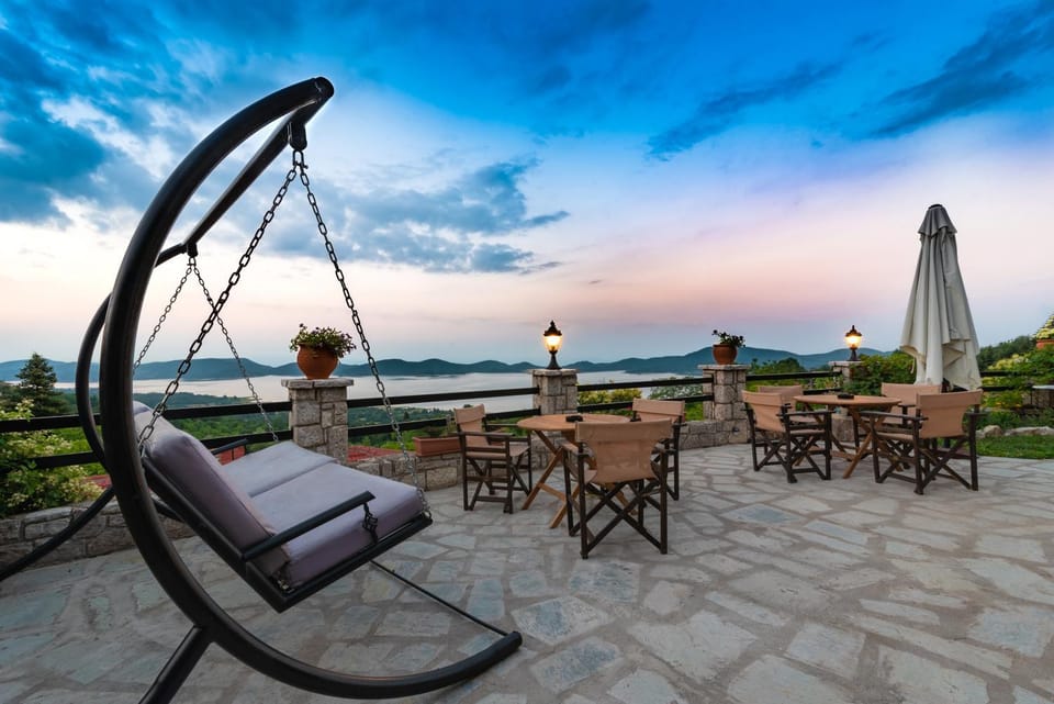 Garden, Garden view, Lake view