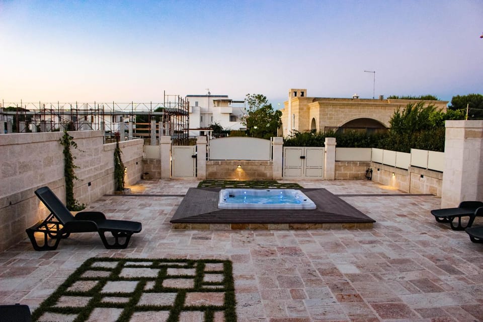 Property building, Swimming pool
