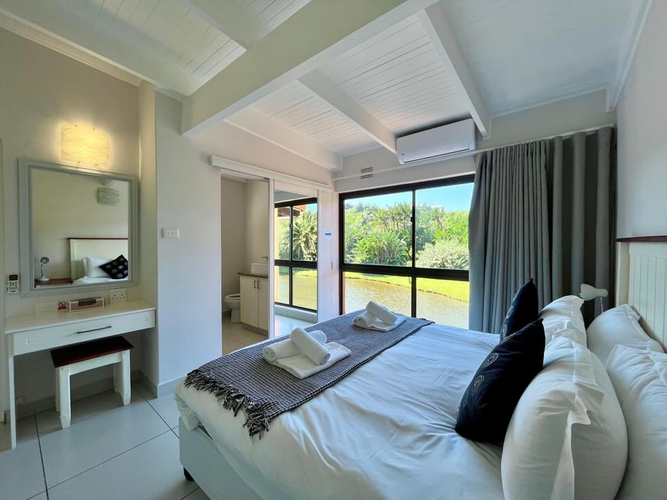 Bed, Bathroom, Bedroom