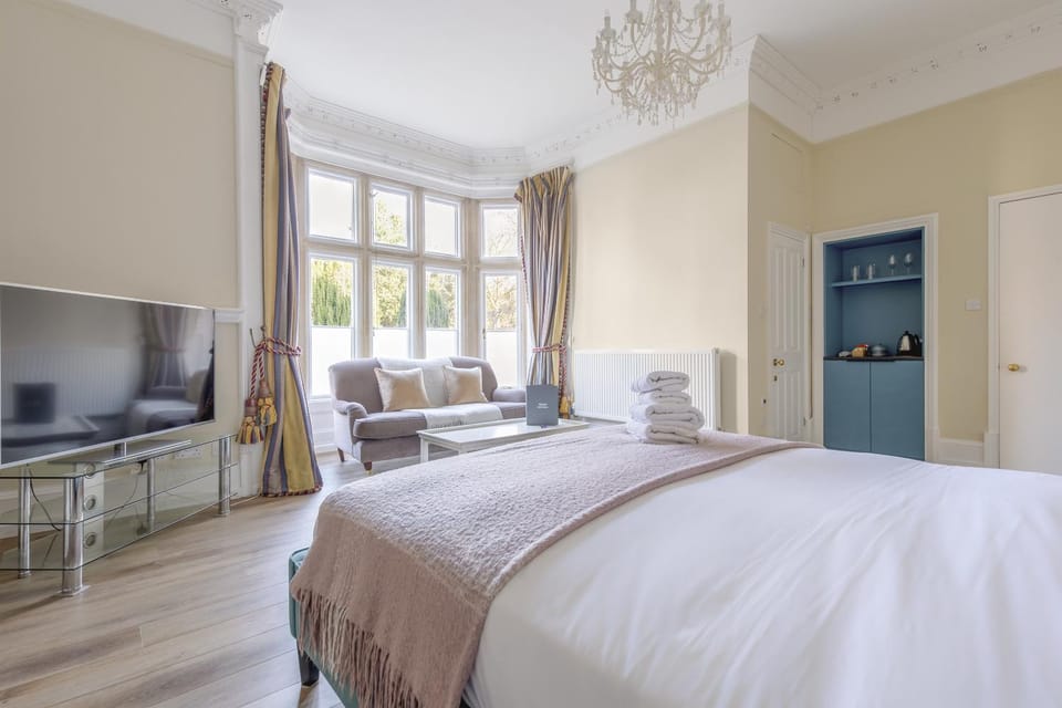 Number 17 Bath Bed and Breakfast in Bath